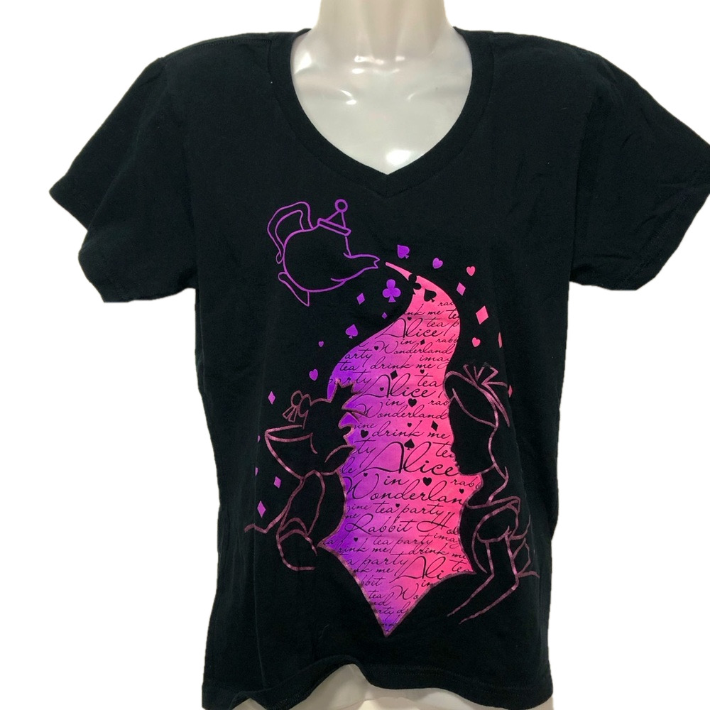 Disney Alice In Wonderland V Neck T-Shirt w/  Alice & Queen of Hearts Women's L